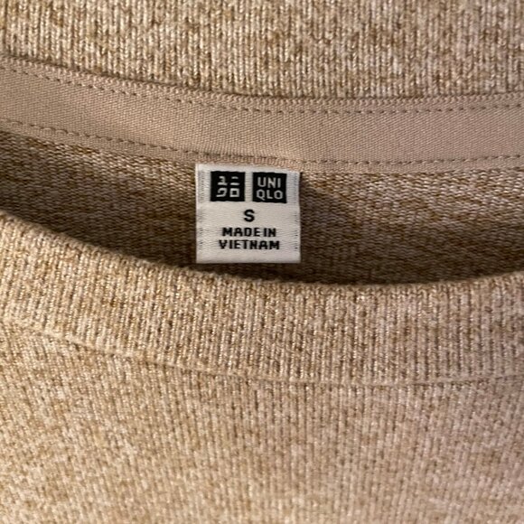 Uniqlo Soft Brushed Crewneck Long Sleeve, Women's Small, BEIGE/TAN - Picture 3 of 5